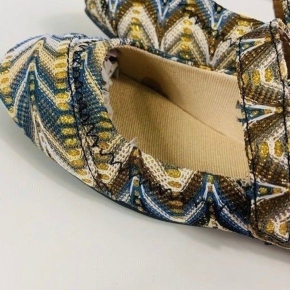 Brand New Toddler Girls Dress Flats - Picture 3 of 11